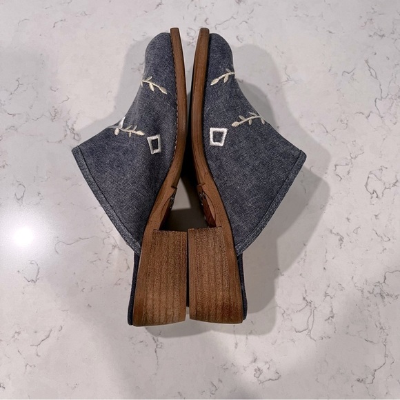 MUSSE & CLOUD Denim Southwestern Embroidered Almond Toe Mules Size US 8 - Picture 4 of 12